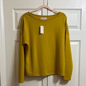 NWT Willow Tree Mustard Crew Neck Top-sweatshirt